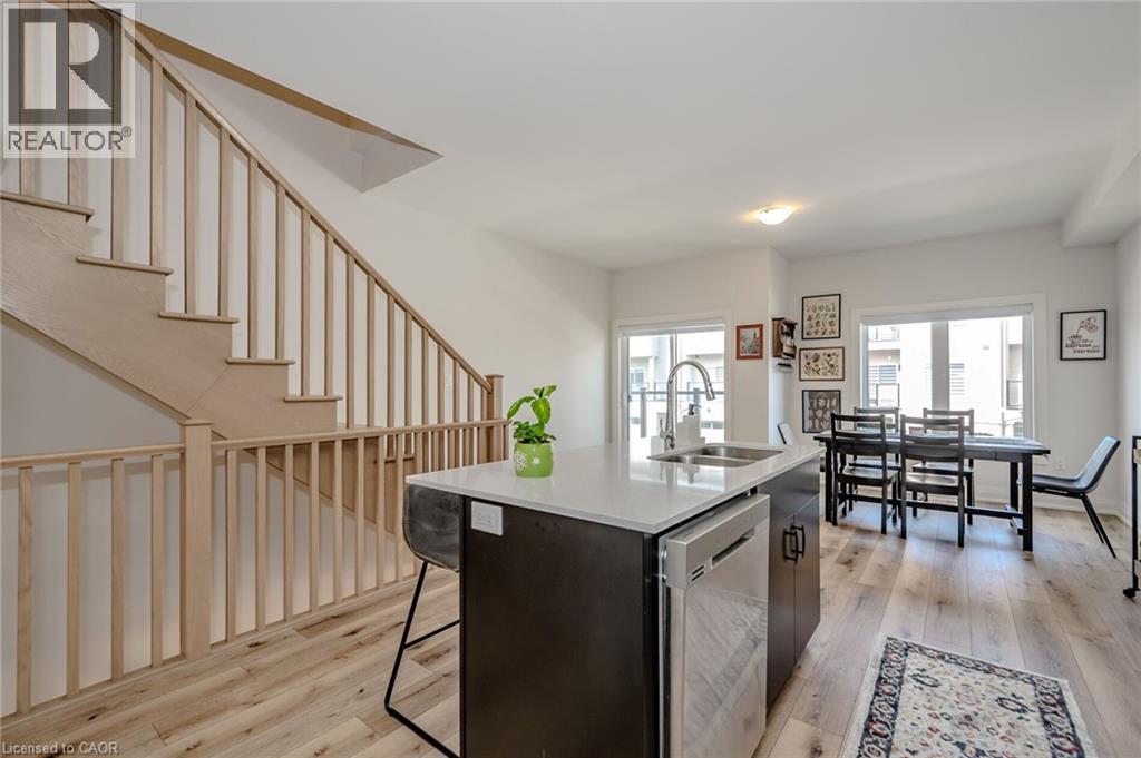 16 Raspberry Lane, Mount Hope, ON