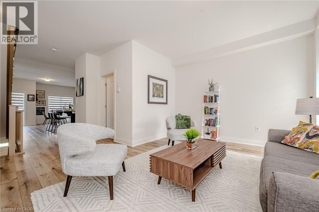 16 Raspberry Lane, Mount Hope, ON