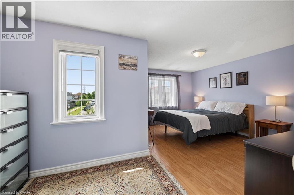 702 Activa Avenue, Kitchener, ON