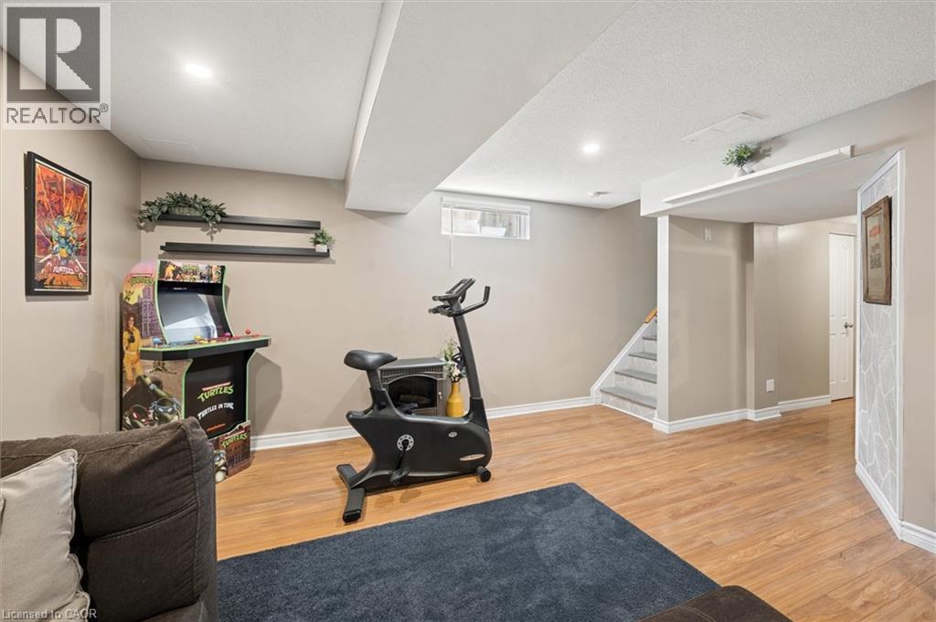 702 Activa Avenue, Kitchener, ON