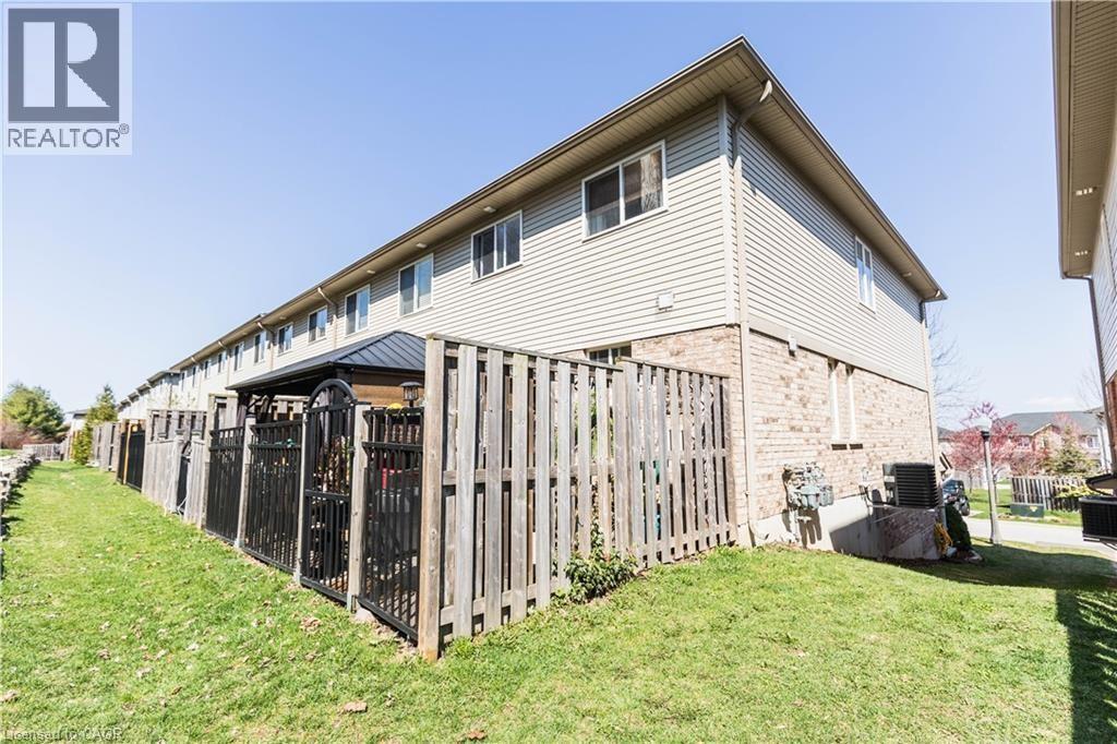 7 Southside Place Unit# 16, Hamilton, ON