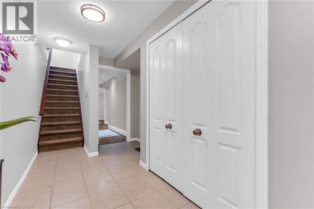 7 Southside Place Unit# 16, Hamilton, ON