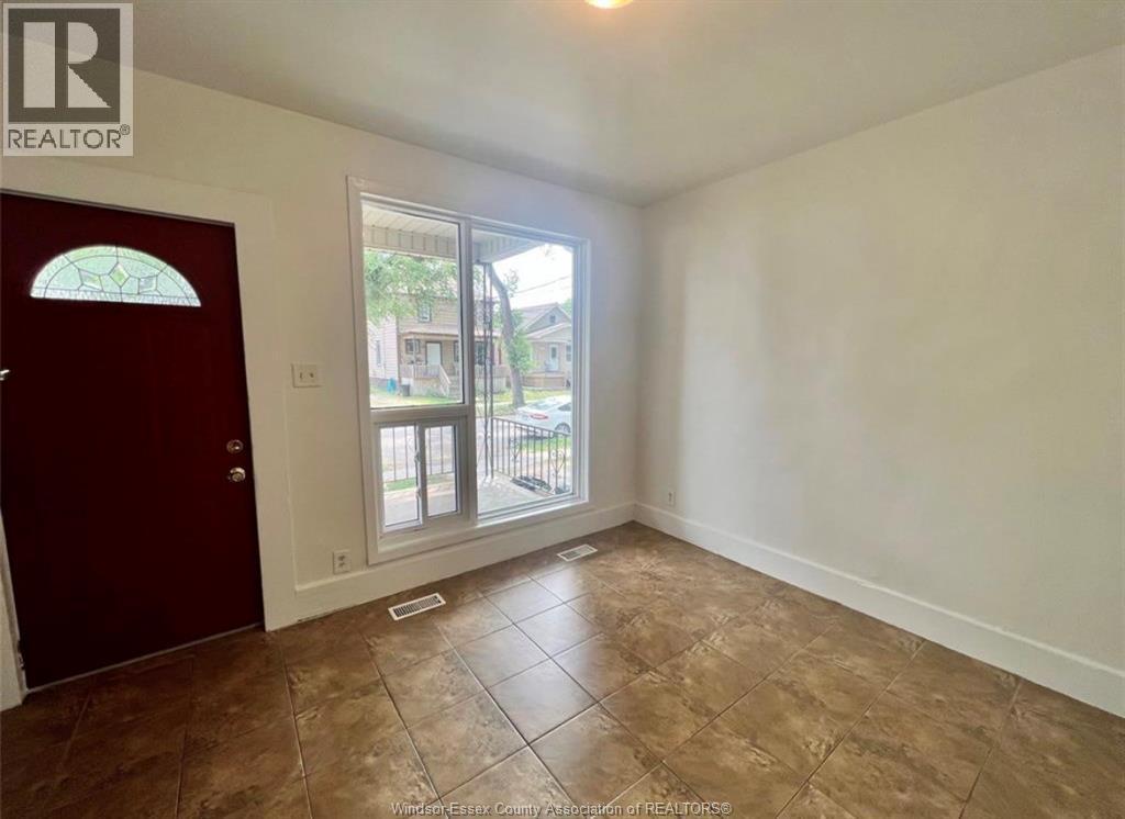 3458 Harris, Windsor, ON