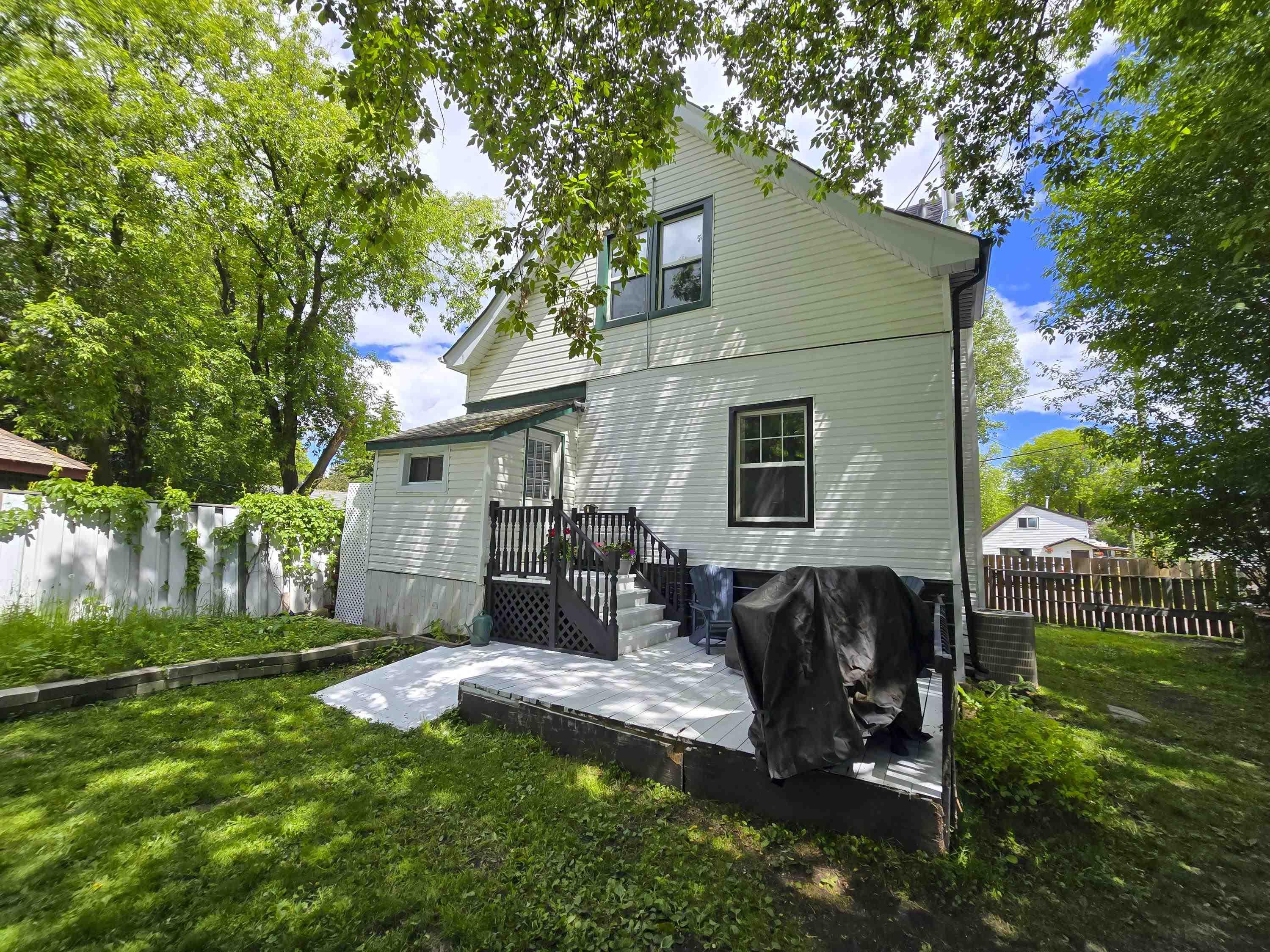 435 Bernard Street, Thunder Bay, ON