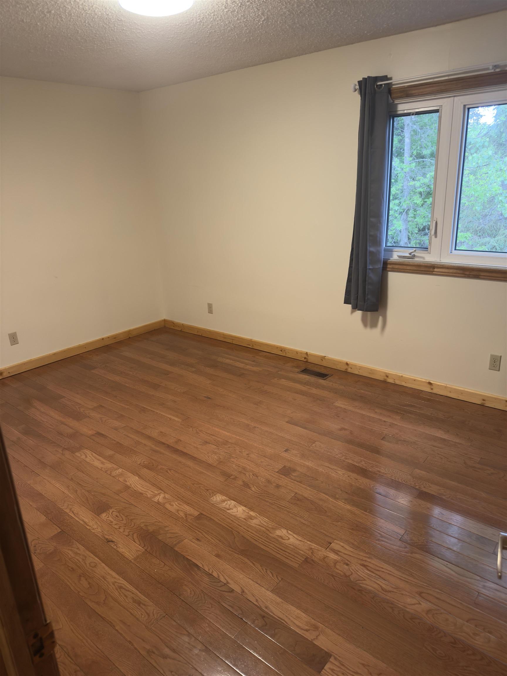 206 Varsity Place, Thunder Bay, ON