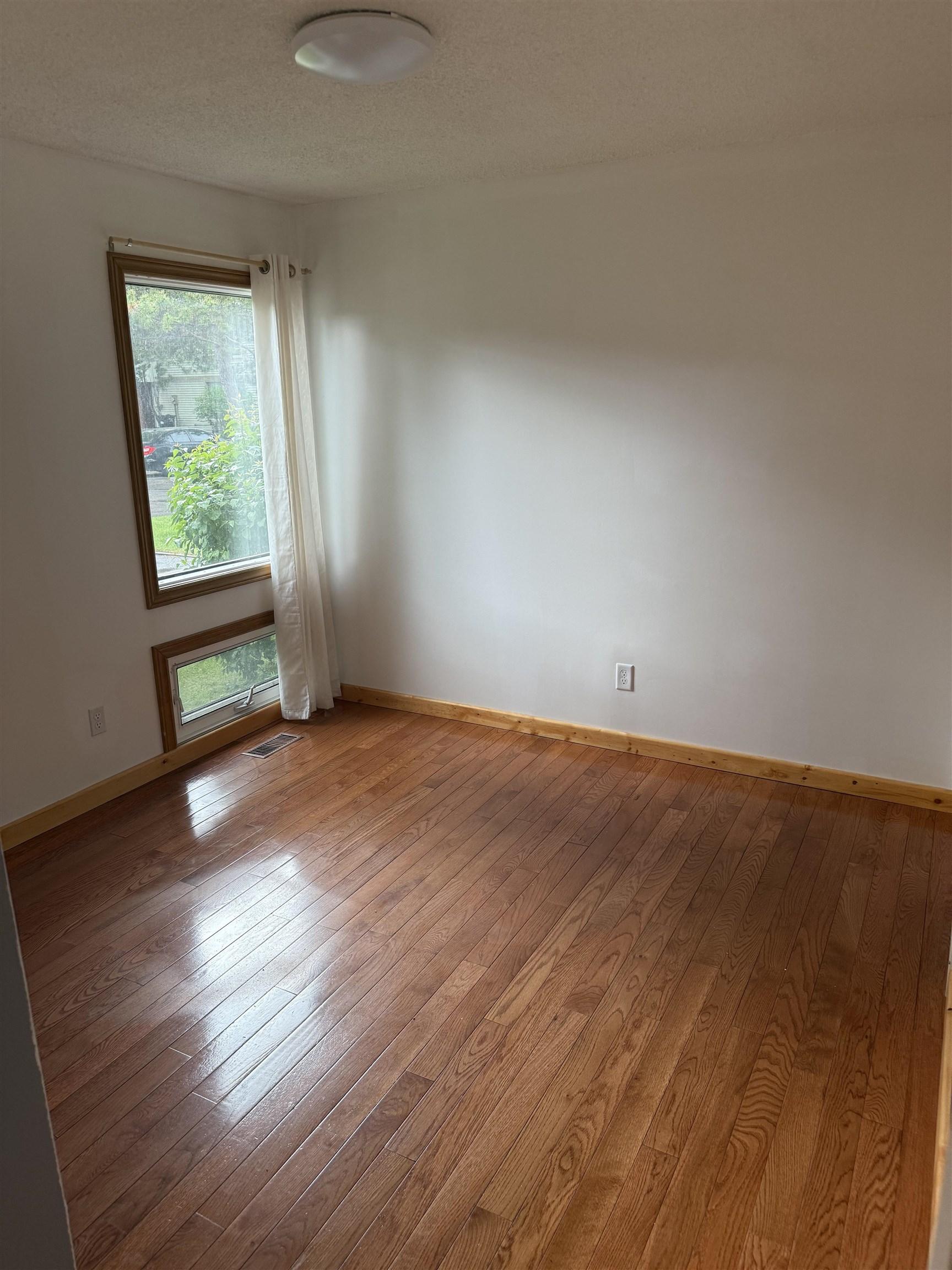 206 Varsity Place, Thunder Bay, ON