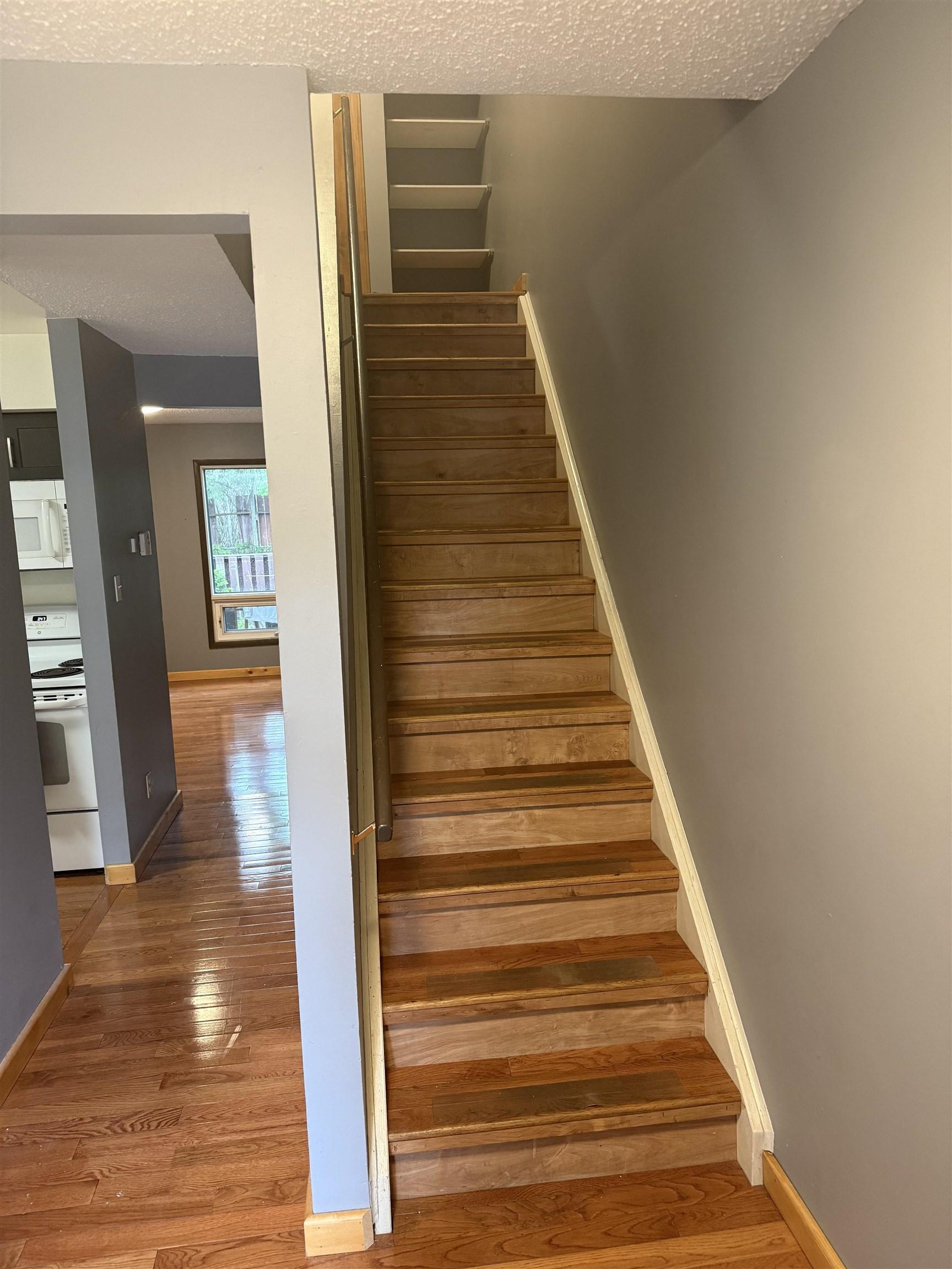 206 Varsity Place, Thunder Bay, ON