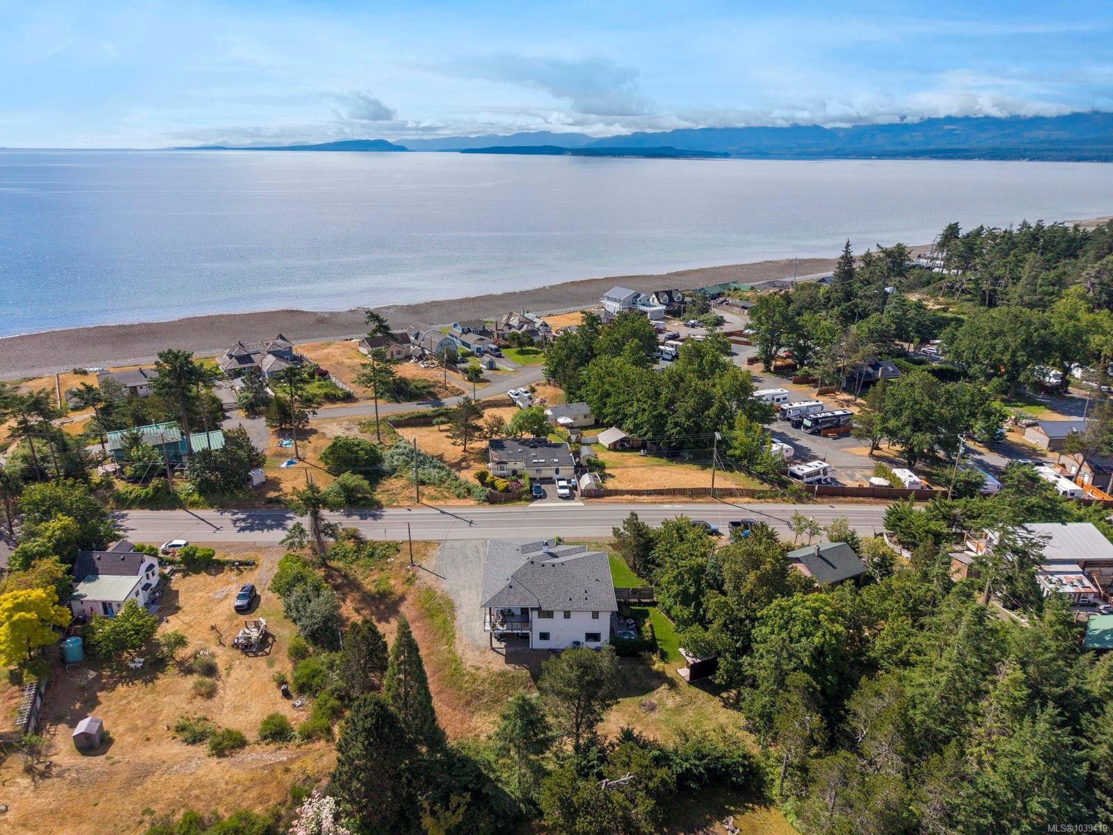 650 Lazo Rd, Comox, BC