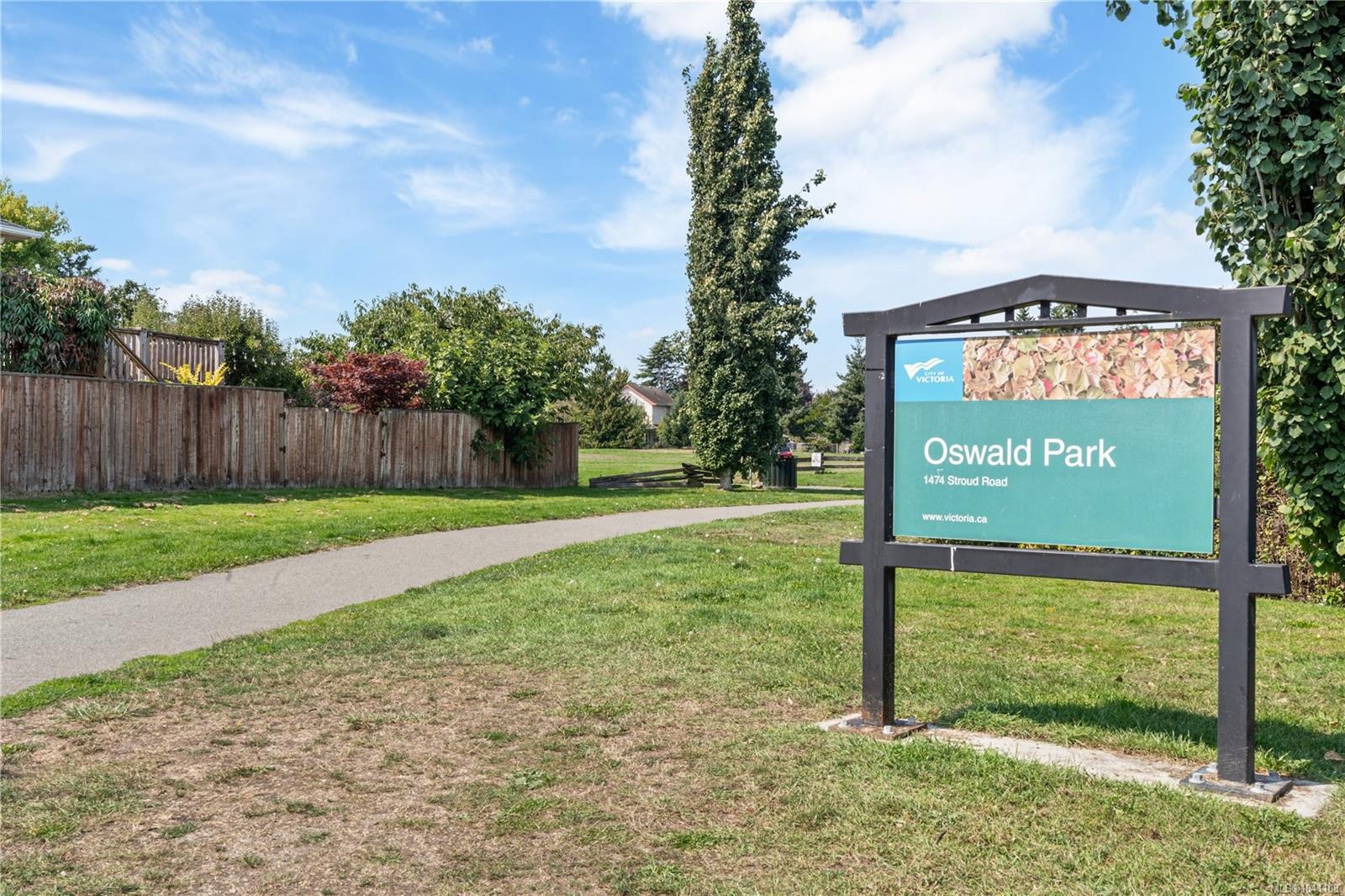 1468 Stroud Rd, Victoria, BC