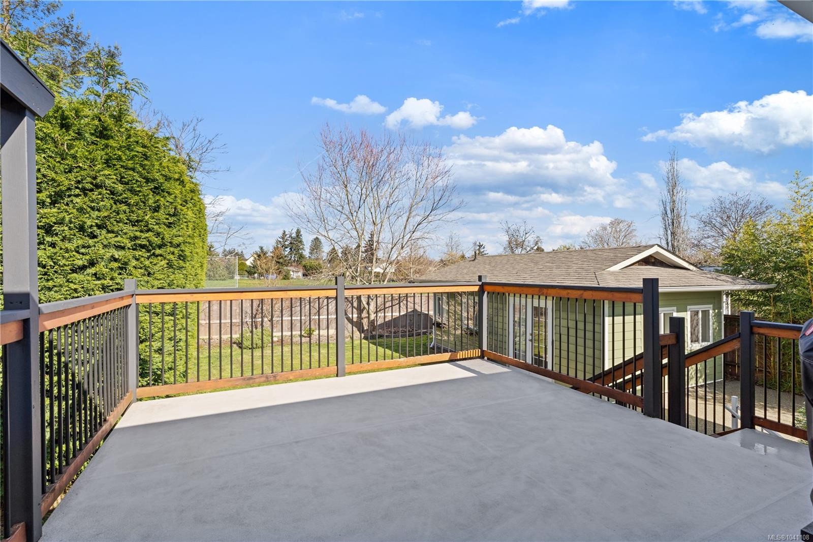 1468 Stroud Rd, Victoria, BC