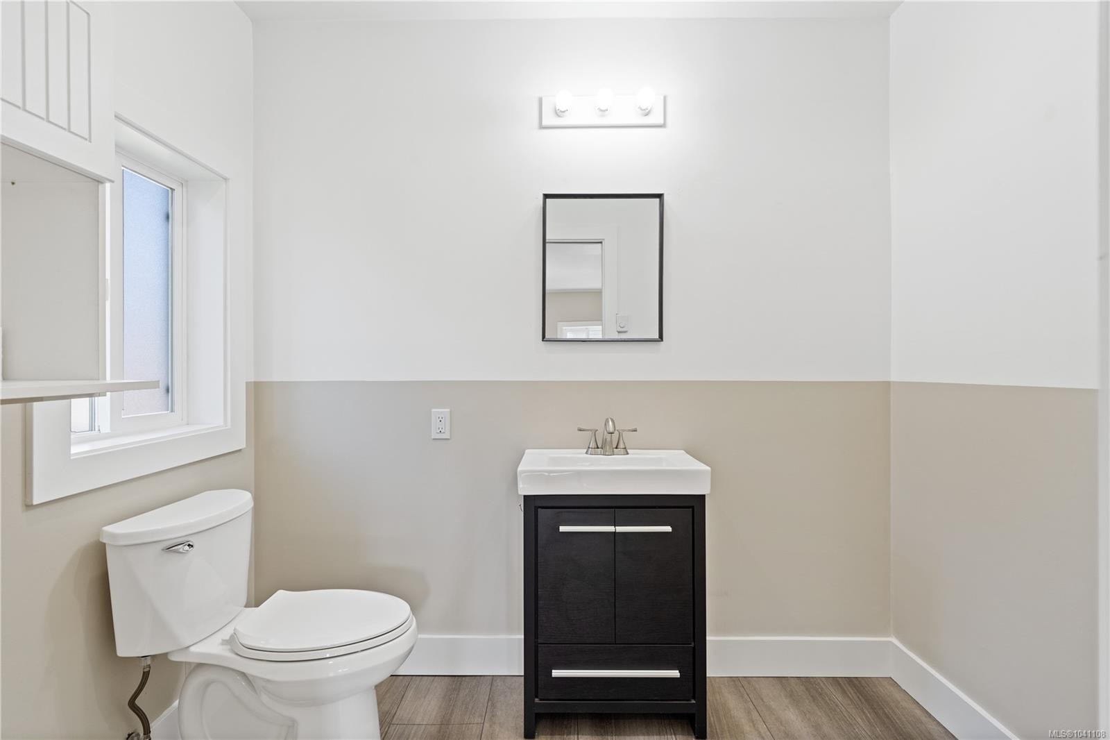 1468 Stroud Rd, Victoria, BC