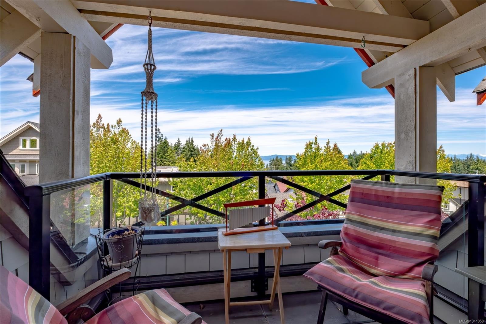 #302-222 Second Ave West, Qualicum Beach, BC