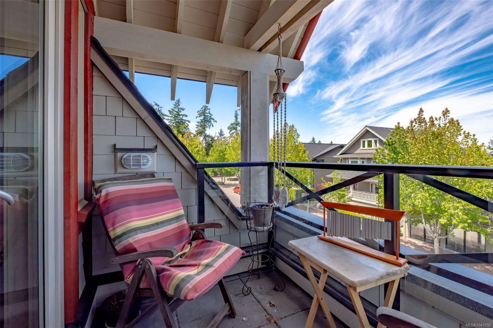 #302-222 Second Ave West, Qualicum Beach, BC