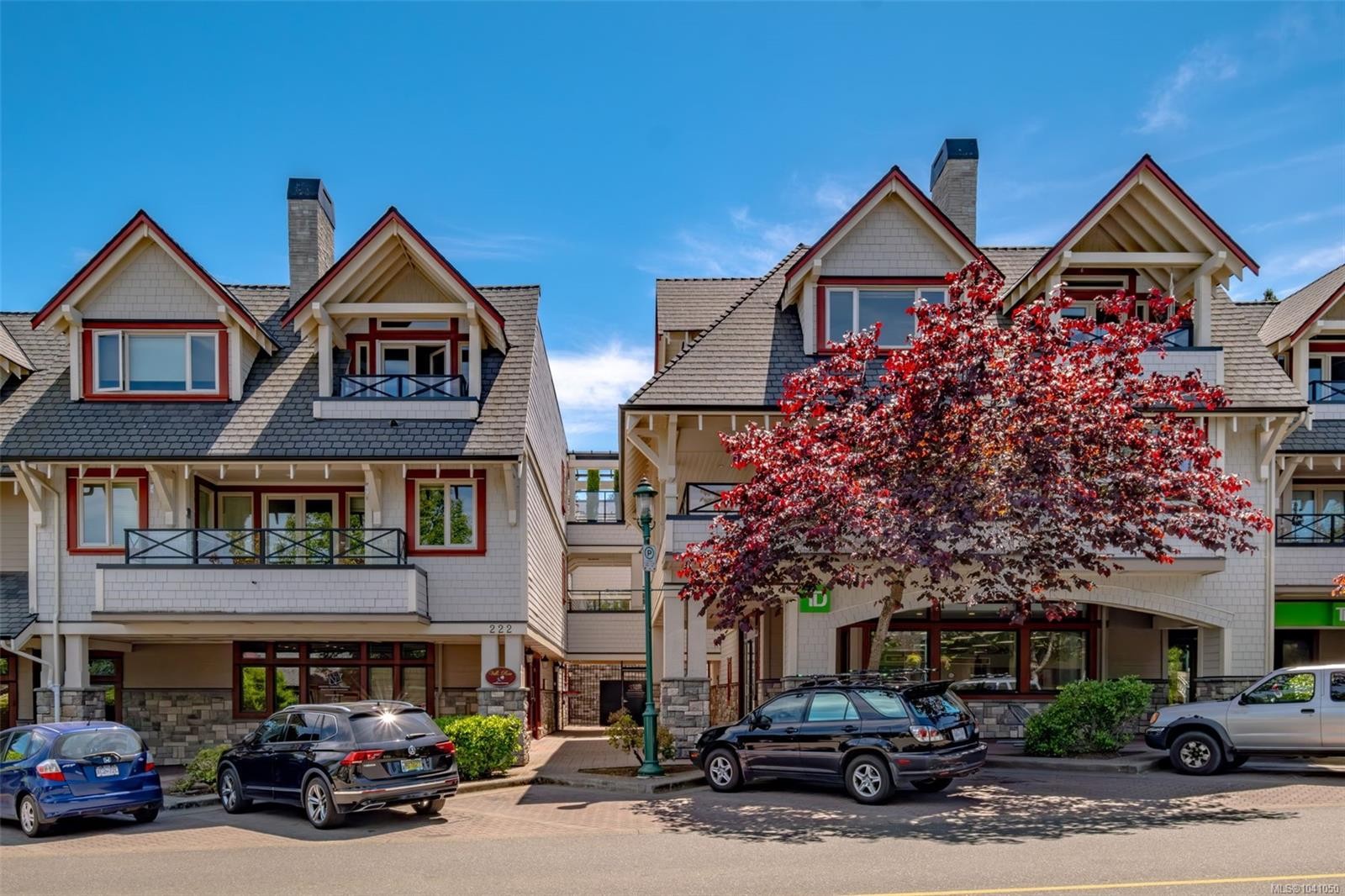 #302-222 Second Ave West, Qualicum Beach, BC