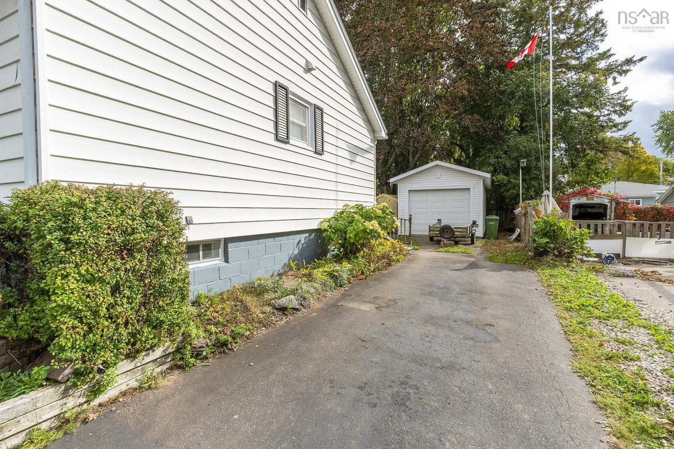 34 Wade Street, Kentville, NS