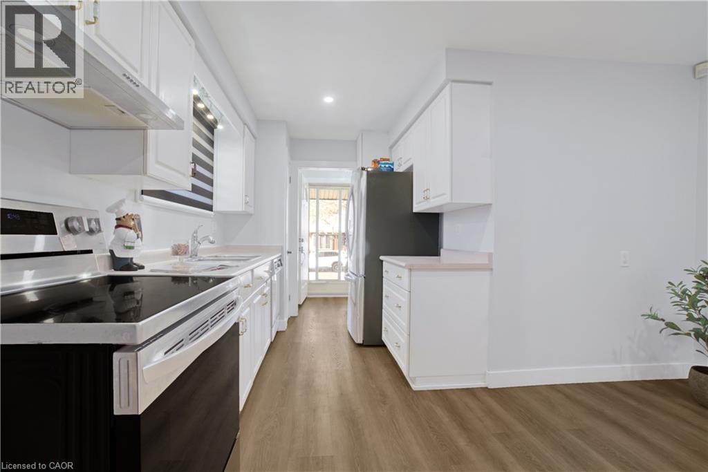 60 Lysanda Avenue, London, ON