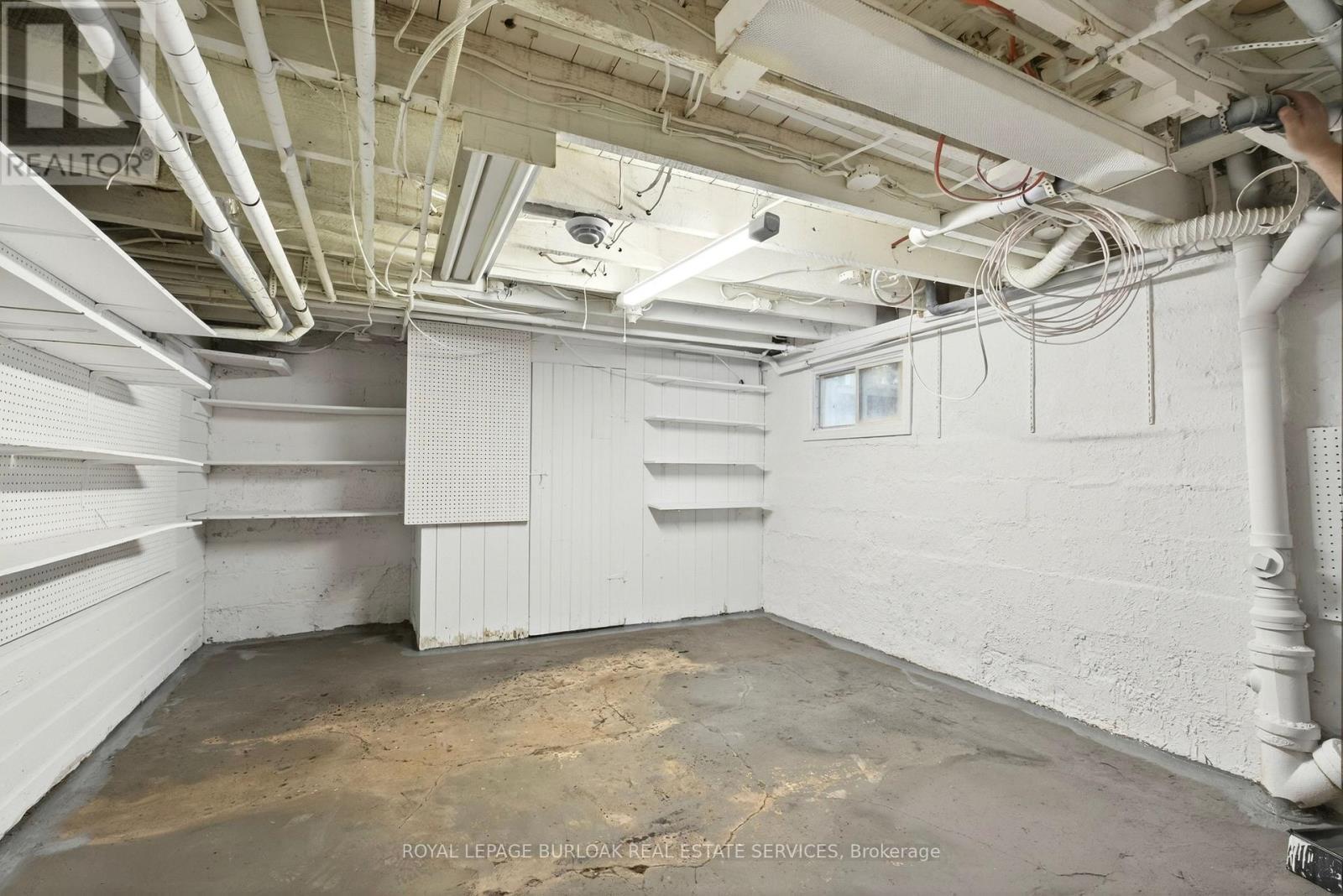 1012 North Shore Boulevard E, Burlington, ON