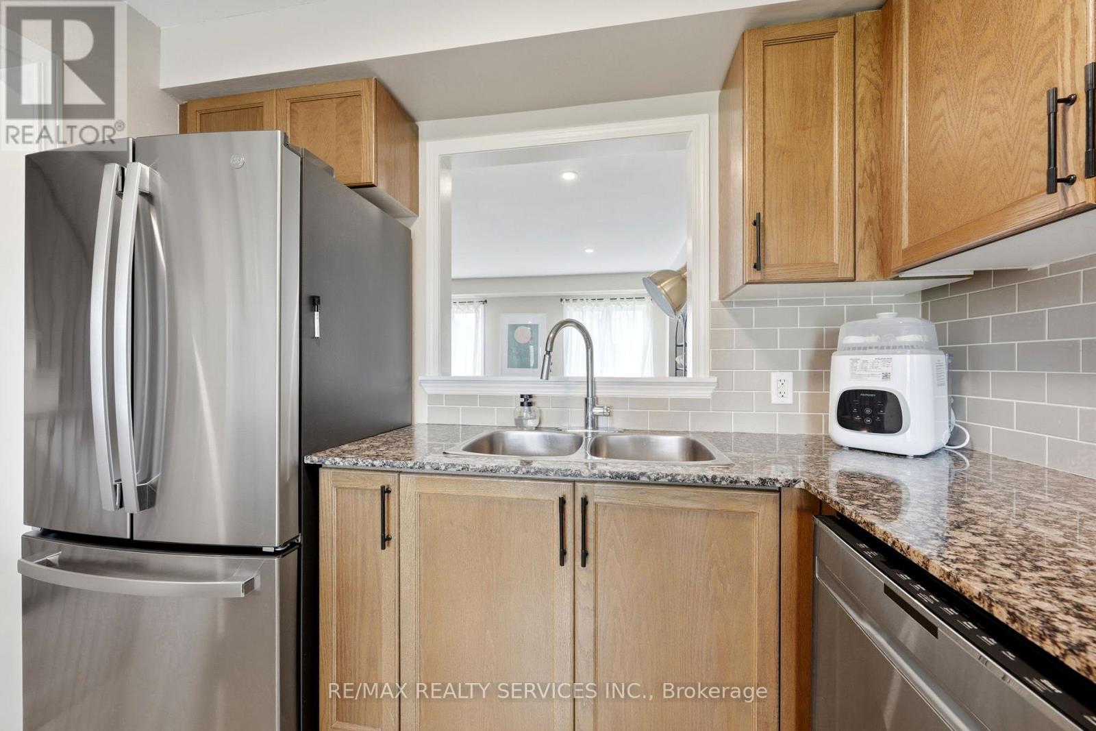 65 - 470 Beach Boulevard, Hamilton, ON