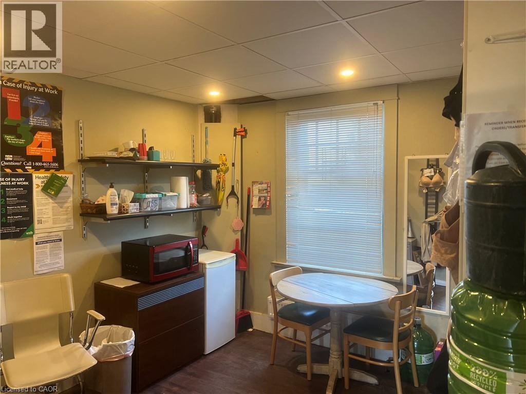 745 King Street E, Kitchener, ON