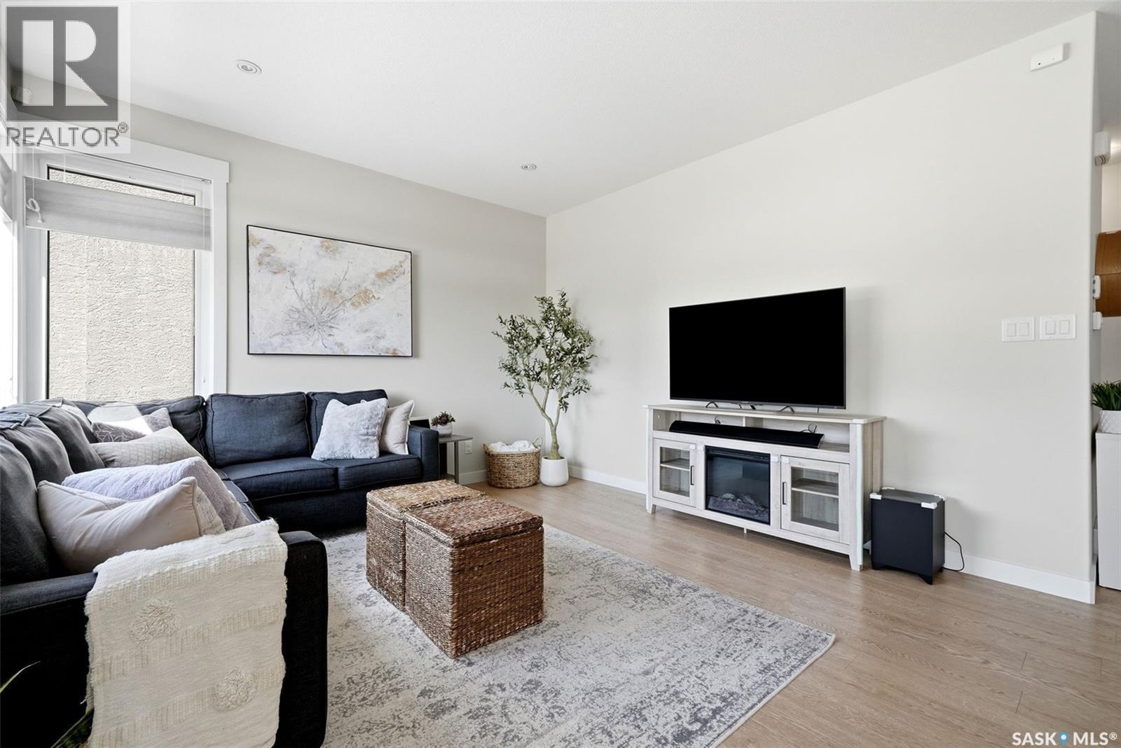 4929 Green Brooks Way E, Regina, SK