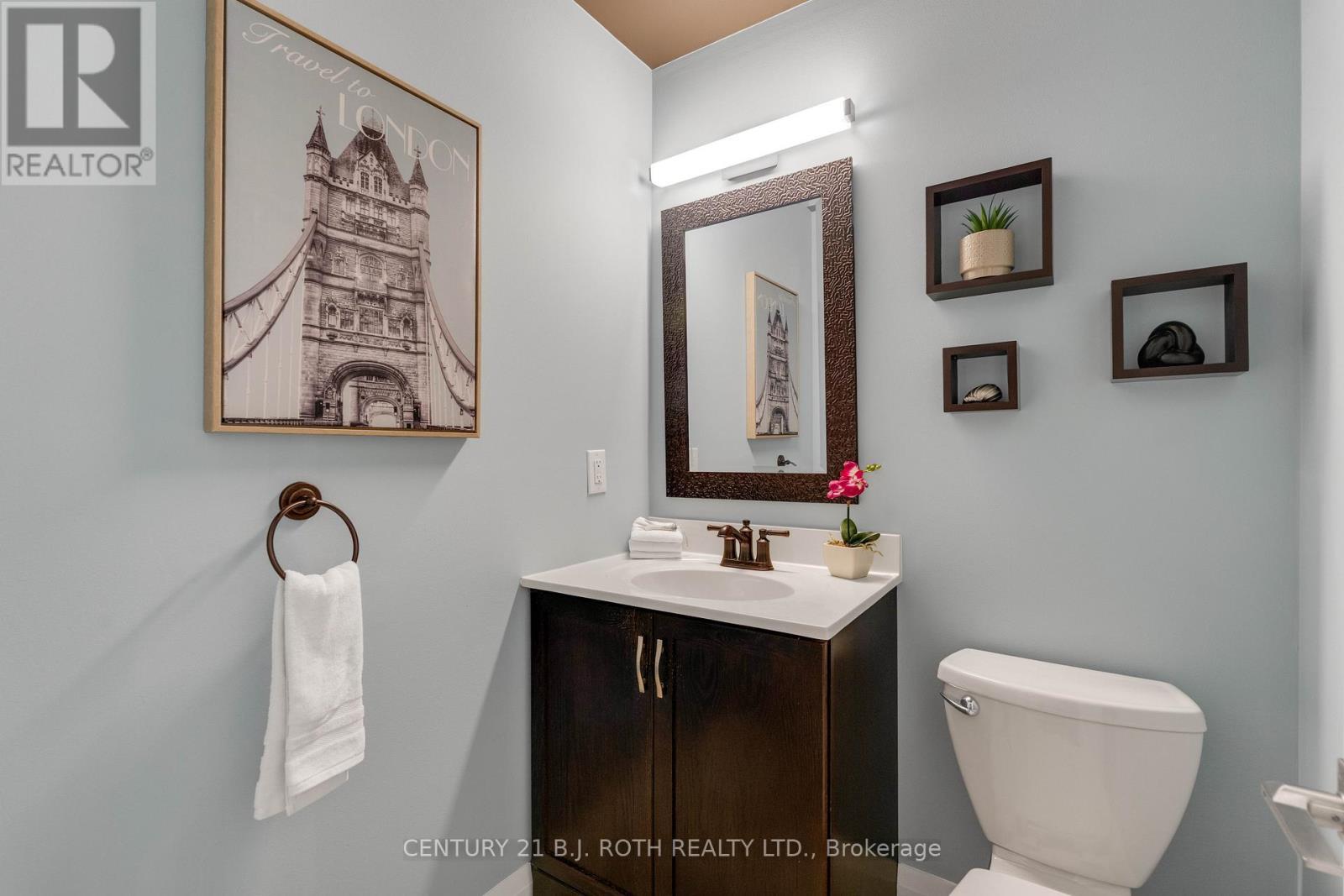 16 Spence Avenue, Springwater, ON