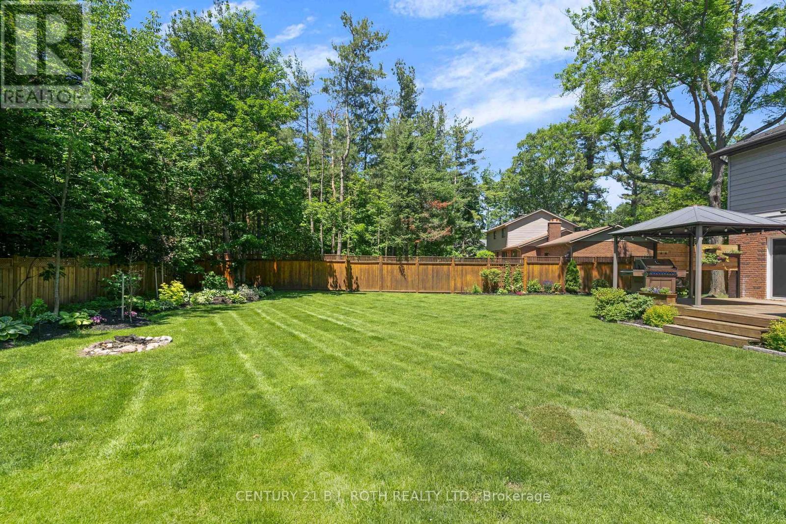 16 Spence Avenue, Springwater, ON