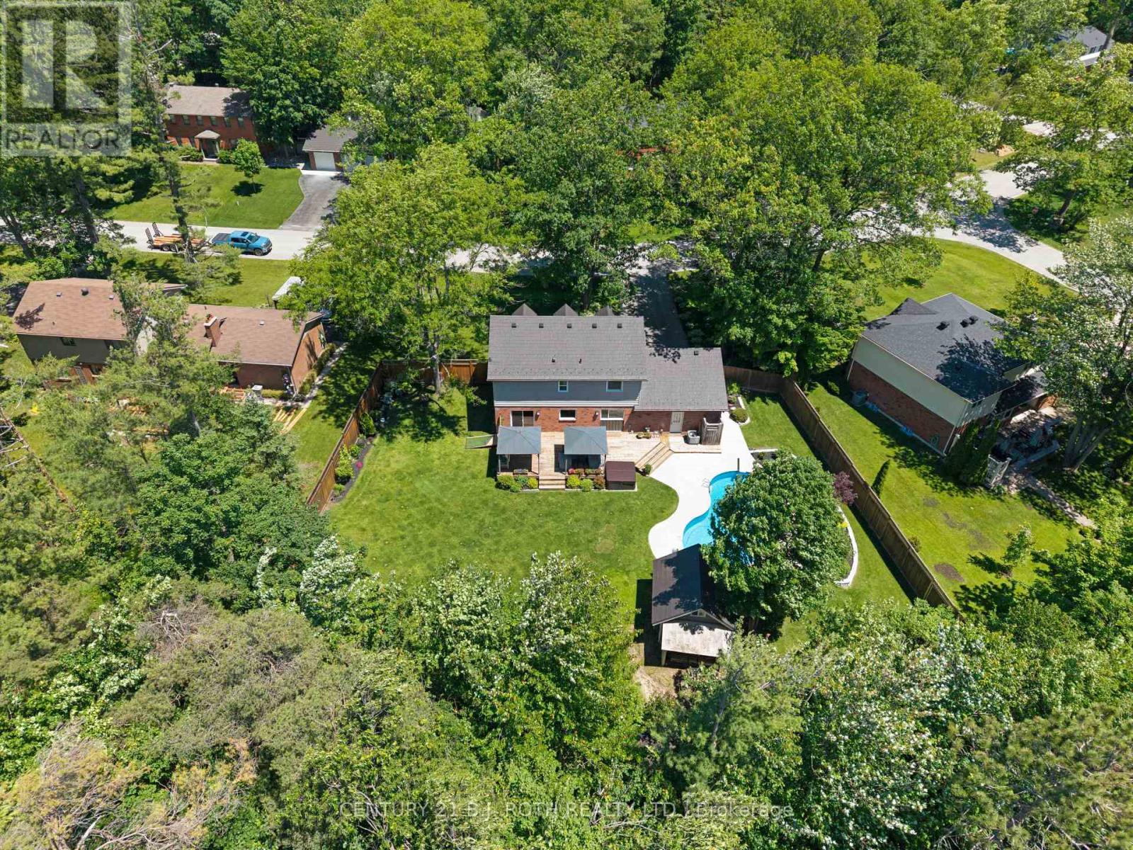 16 Spence Avenue, Springwater, ON