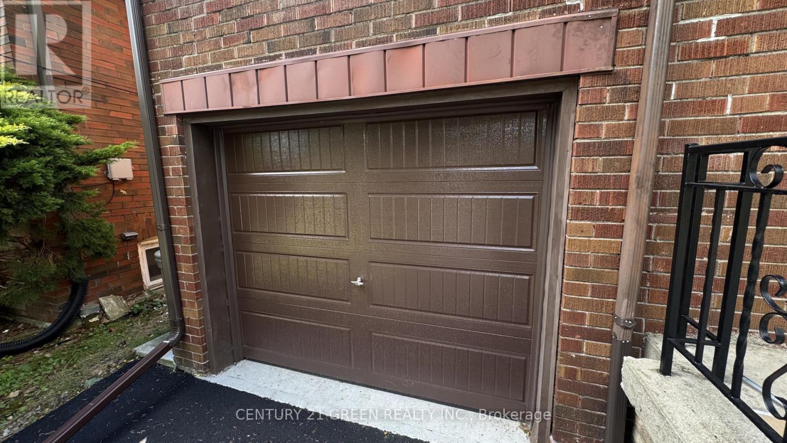 102 Dalewood Avenue, Hamilton, ON