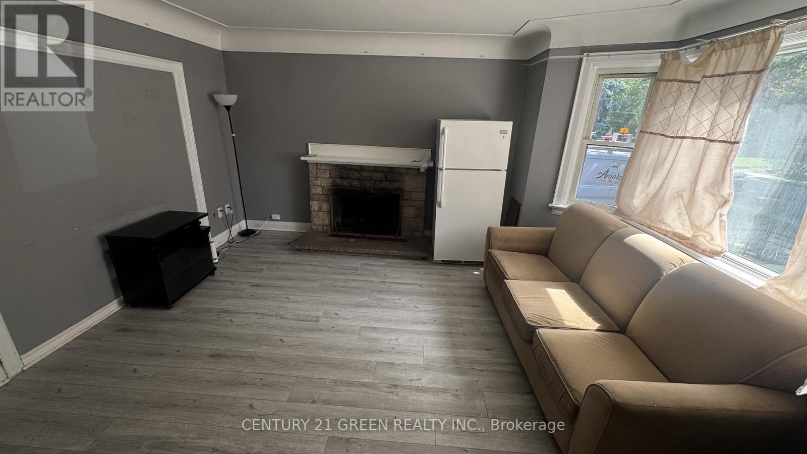 102 Dalewood Avenue, Hamilton, ON