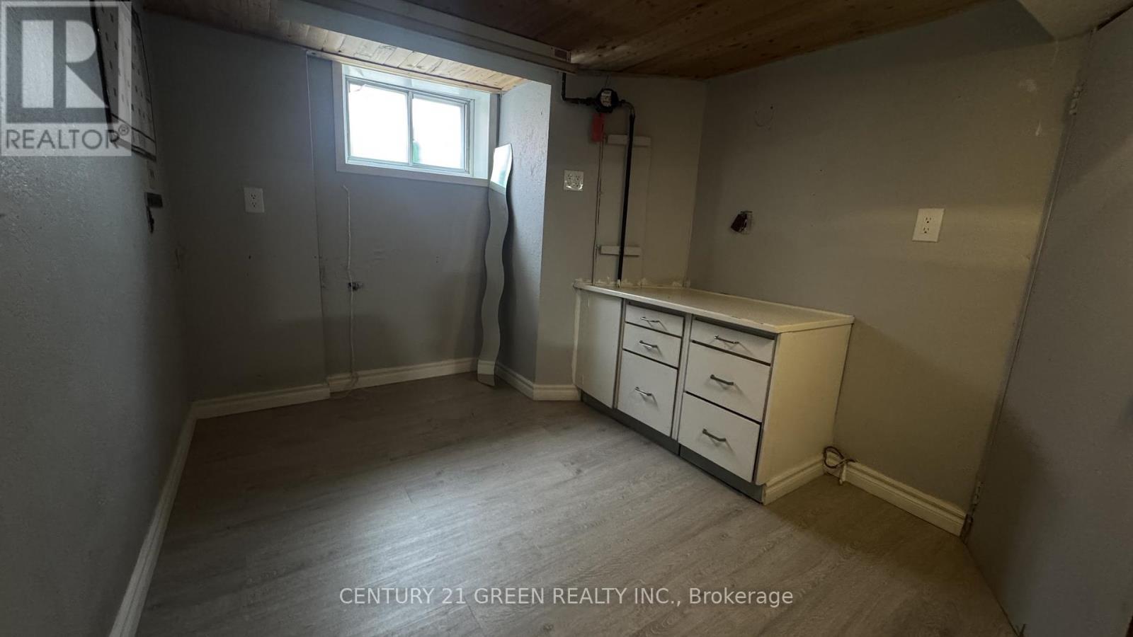 102 Dalewood Avenue, Hamilton, ON