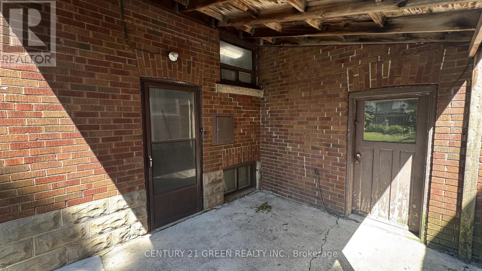 102 Dalewood Avenue, Hamilton, ON