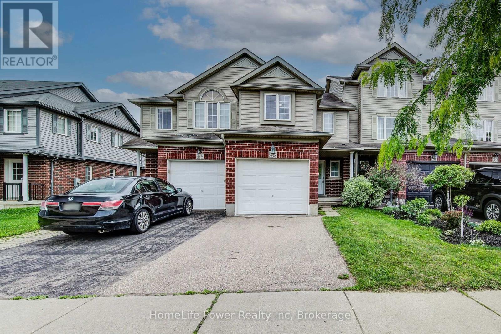 208 Featherstone Crescent, Kitchener, ON