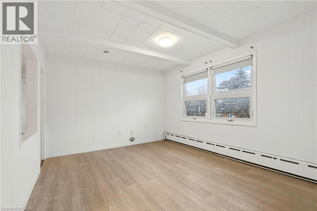 1012 North Shore Boulevard E, Burlington, ON - Indoor Photo Showing Other Room