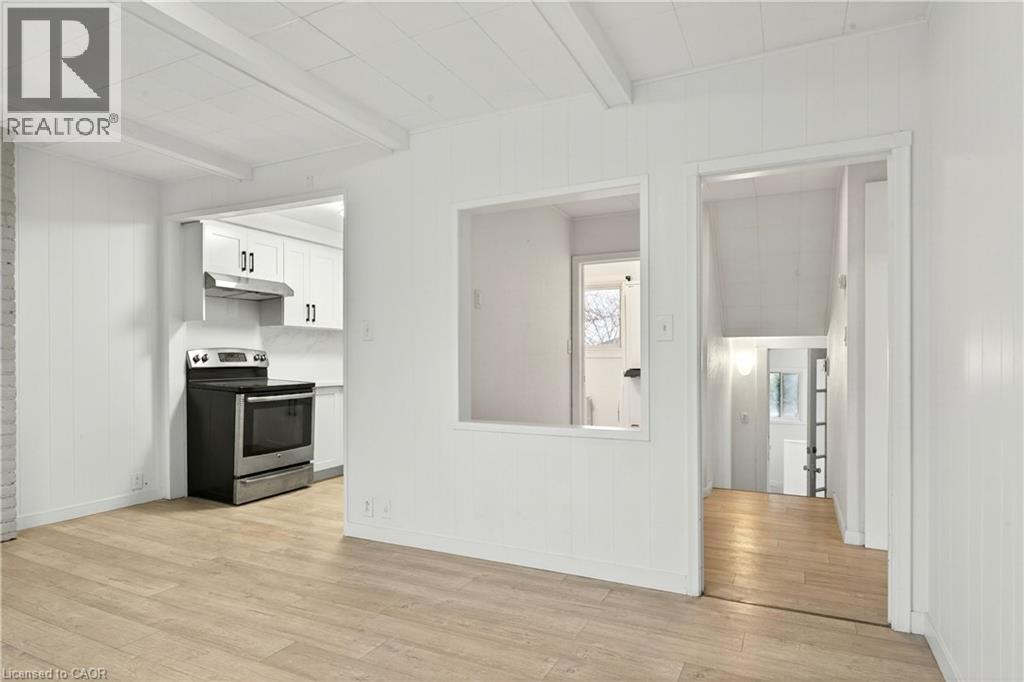 1012 North Shore Boulevard E, Burlington, ON - Indoor