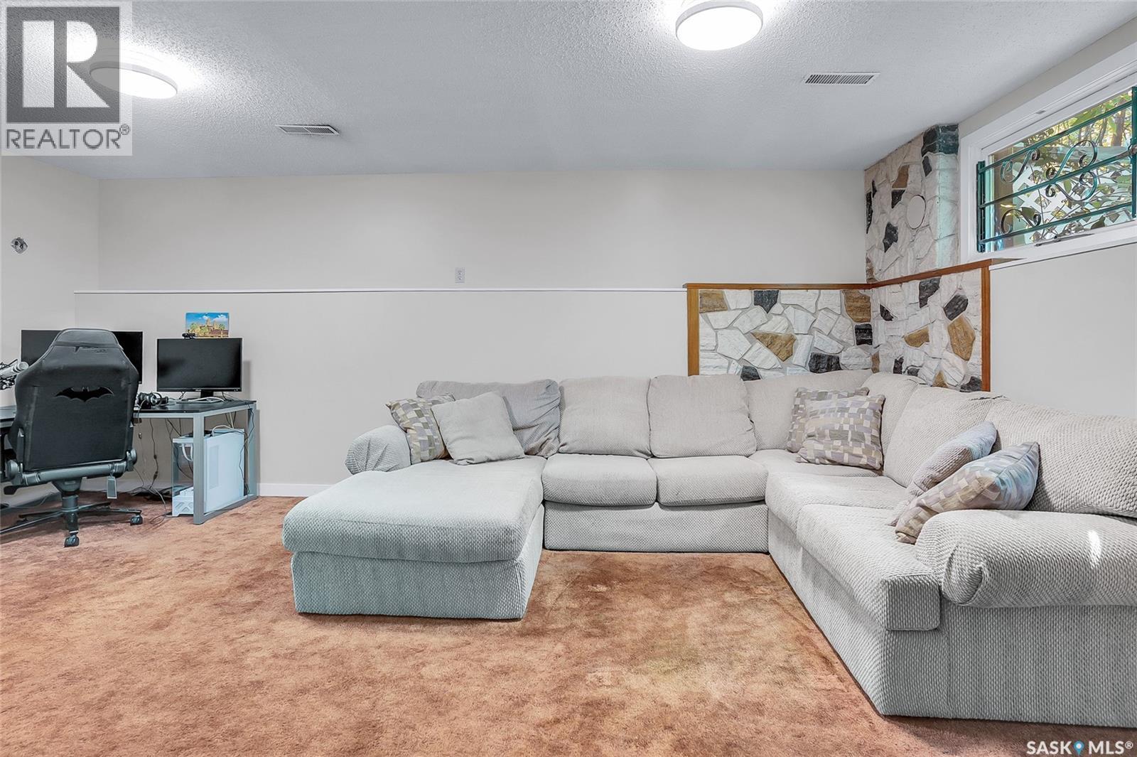 42 Neilson Crescent, Saskatoon, SK