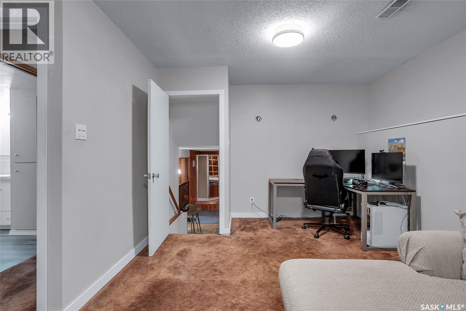 42 Neilson Crescent, Saskatoon, SK