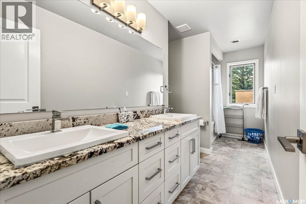 3426 Foster Bay, Regina, SK