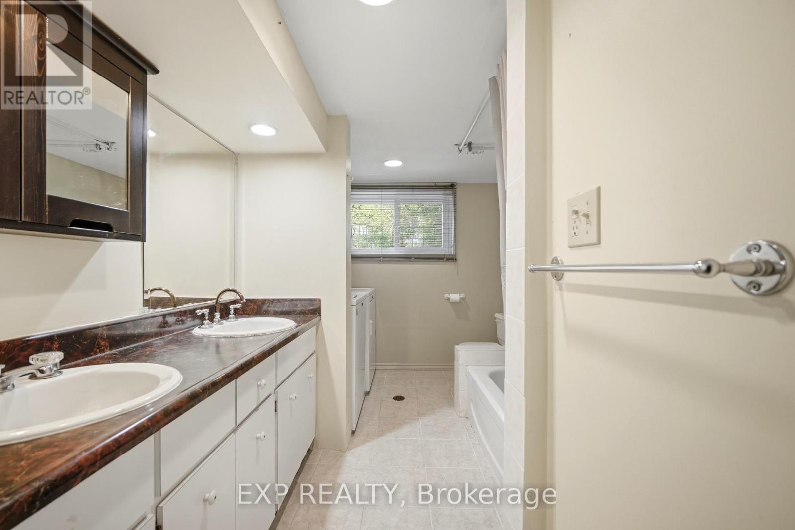 43 Ridgemoor Avenue, Toronto, ON
