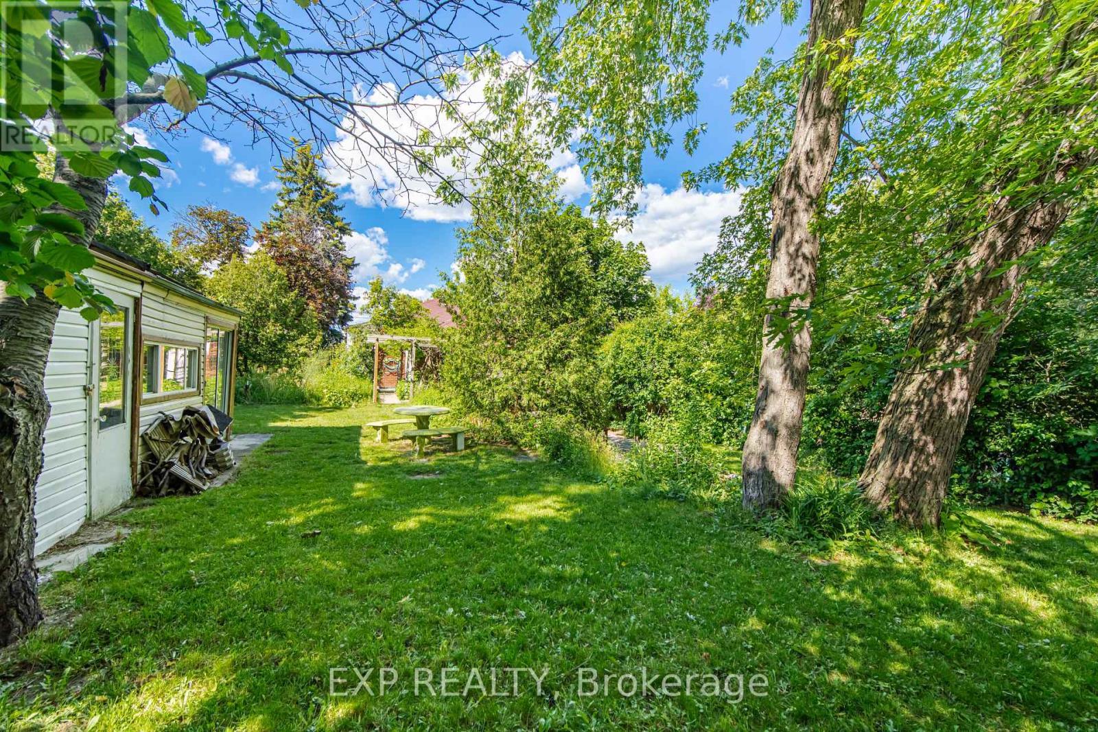 43 Ridgemoor Avenue, Toronto, ON