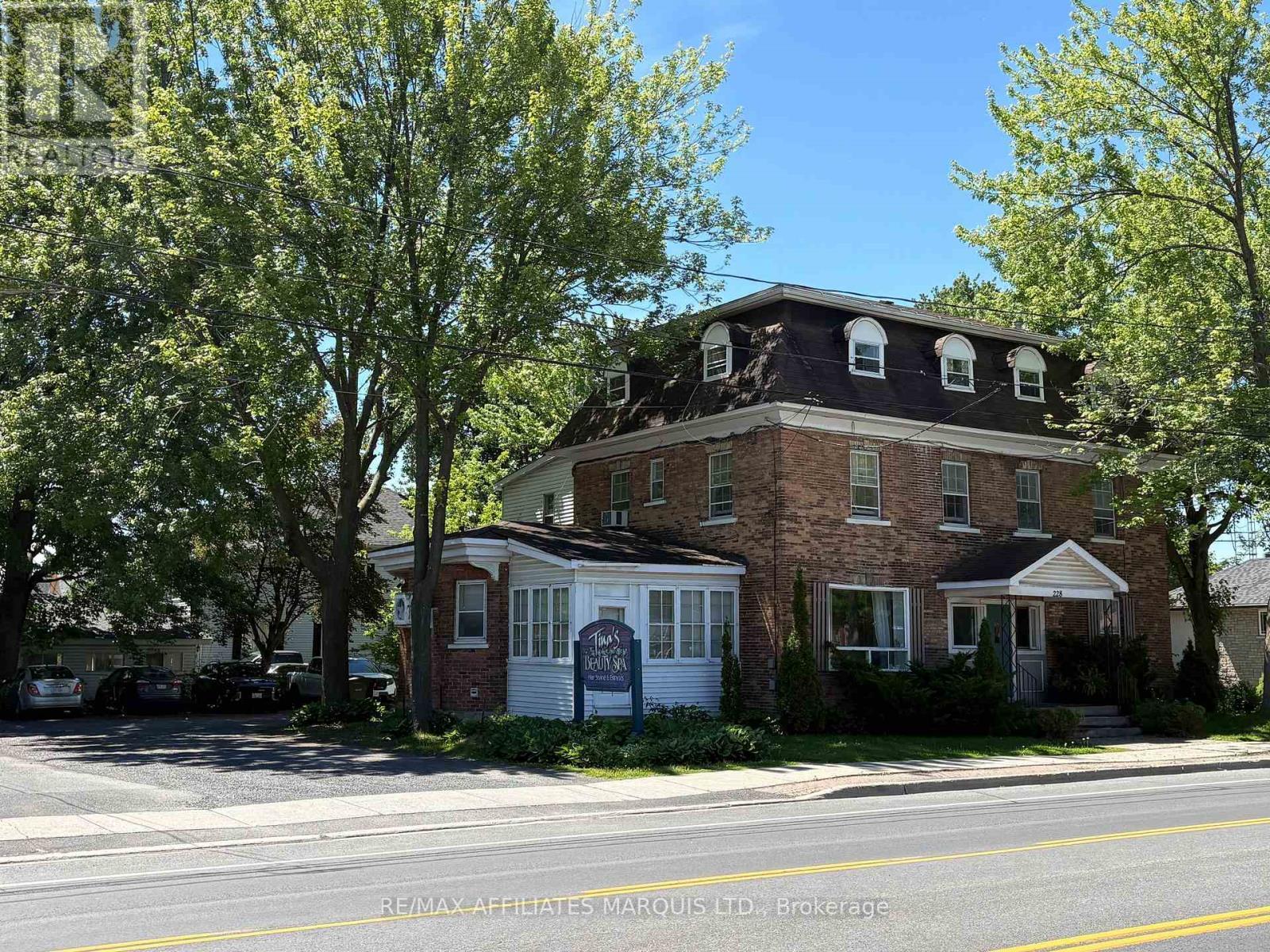 228 Second Street W, Cornwall, ON