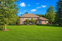 17 BRIDLE PATH Puslinch, ON N0B 2J0