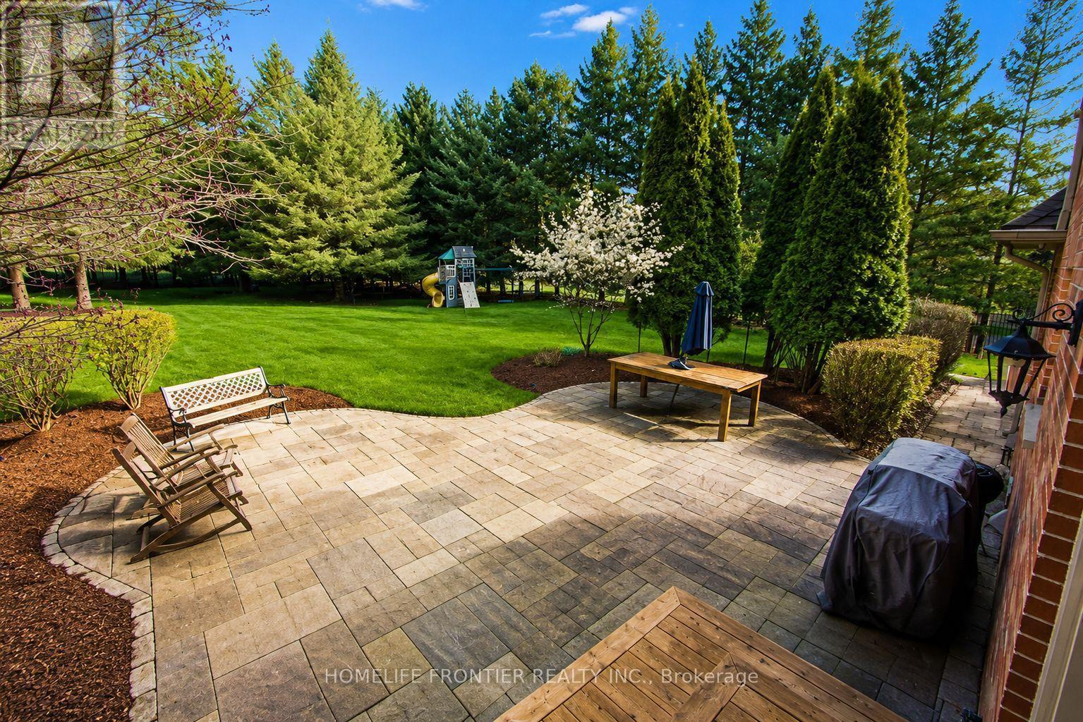 17 Bridle Path, Puslinch, ON