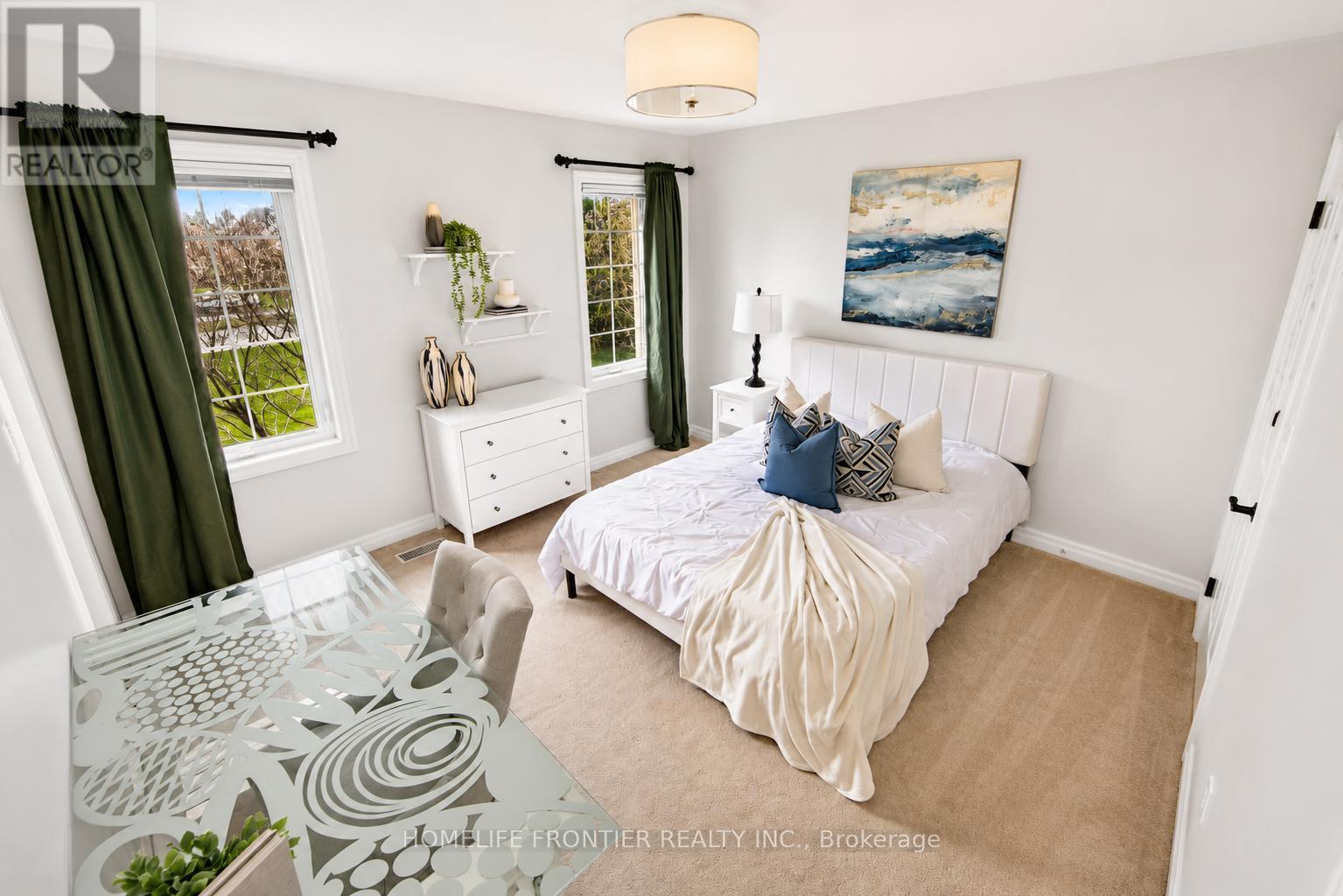 17 Bridle Path, Puslinch, ON