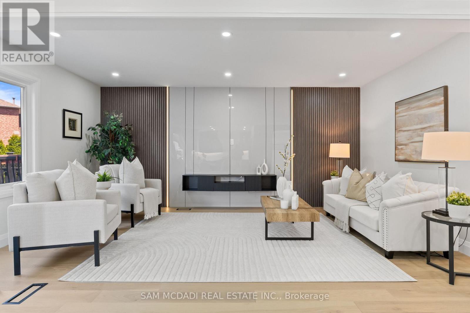 1521 Roseway Drive, Mississauga, ON