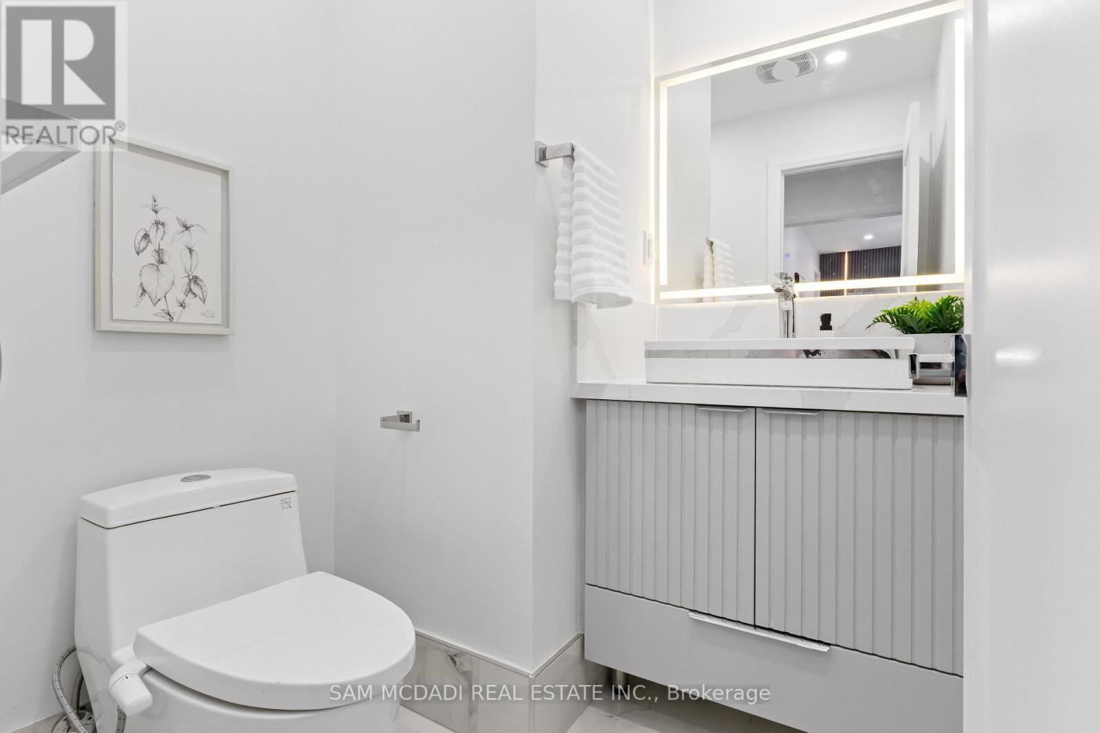 1521 Roseway Drive, Mississauga, ON