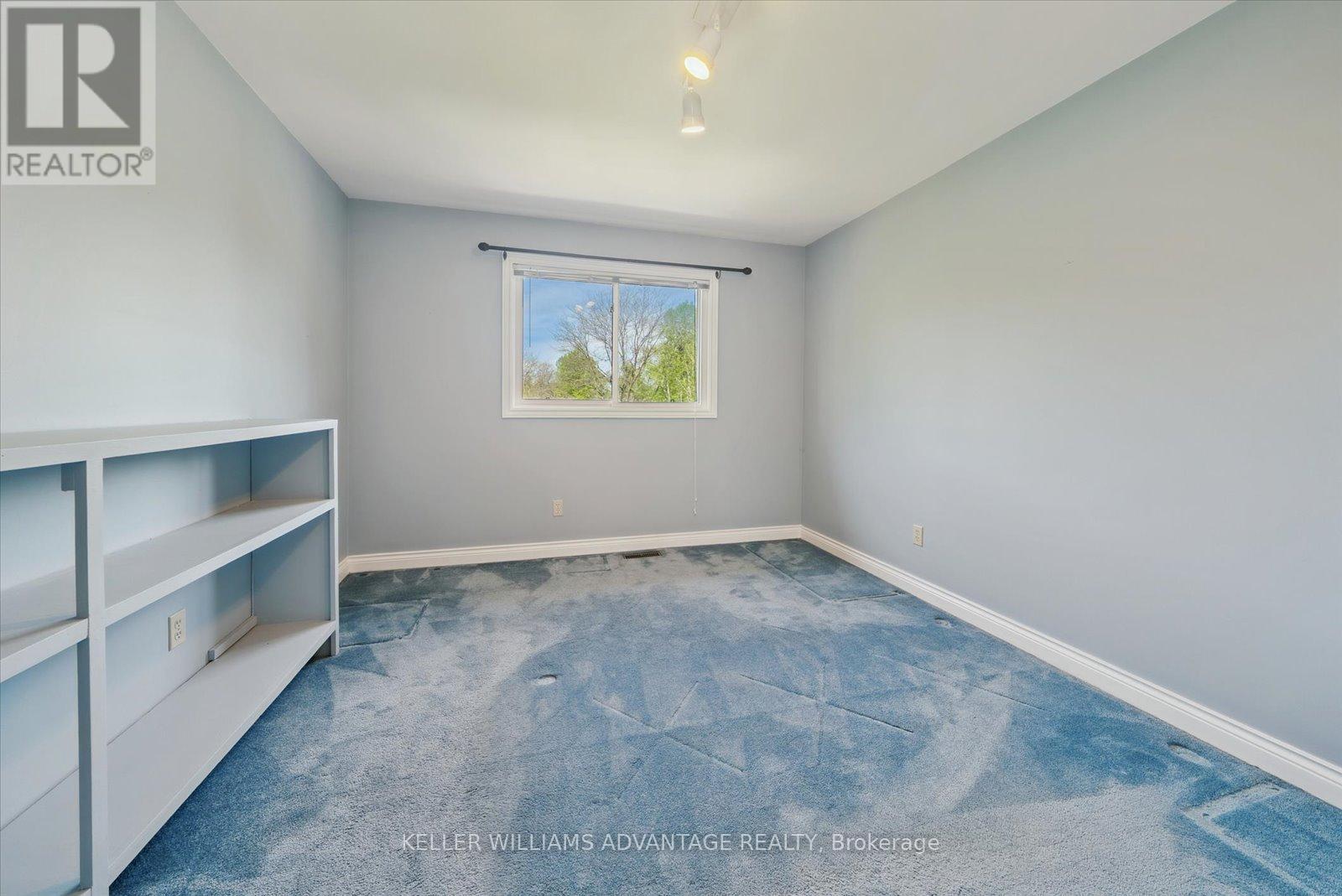 Bedroom 3 with double closet - 72 Bonacres Avenue, Toronto, ON