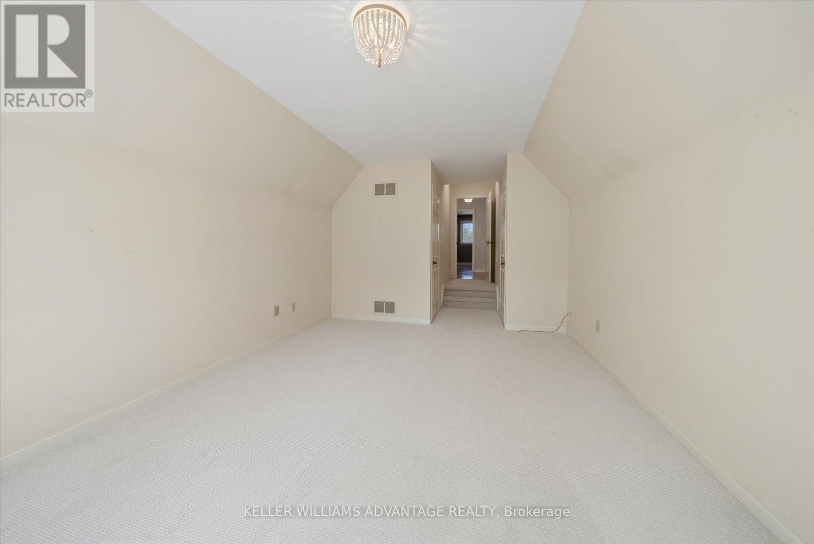 Walk-in closet & another double closet - 72 Bonacres Avenue, Toronto, ON