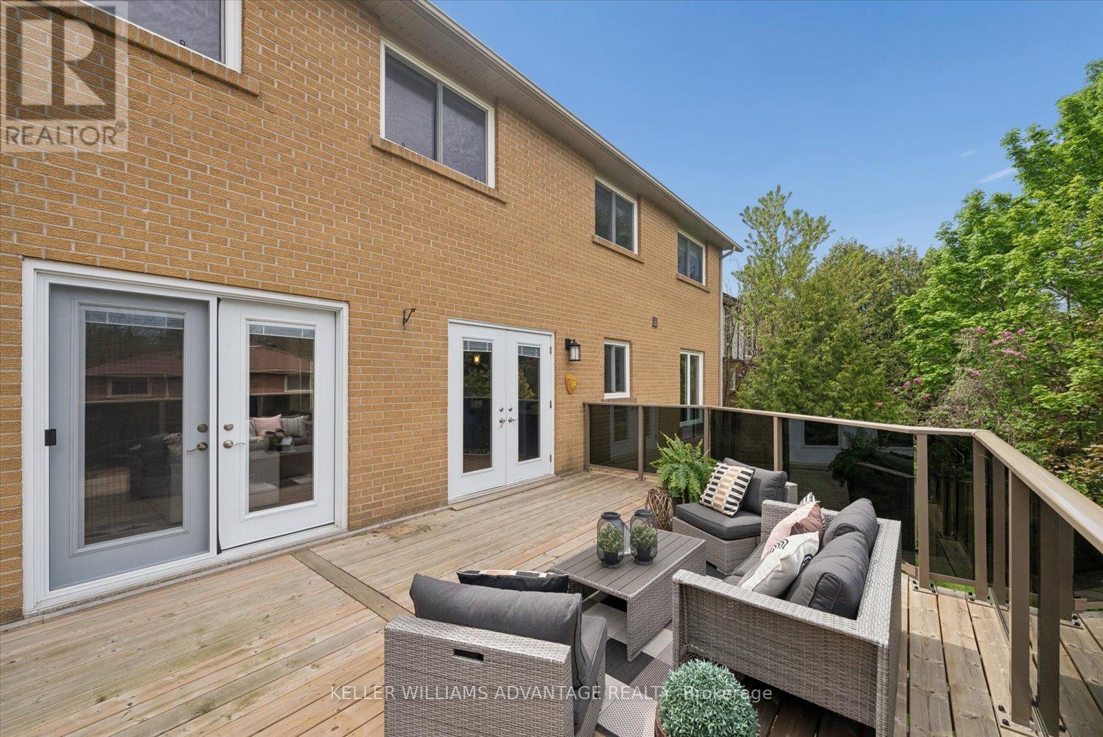2 walk outs to deck - 72 Bonacres Avenue, Toronto, ON