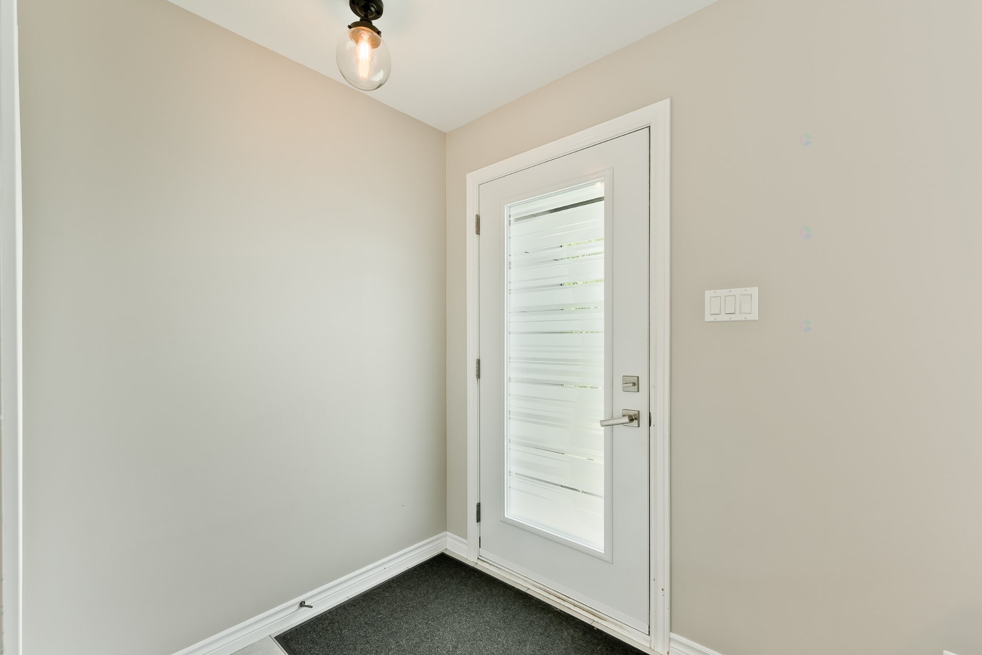 Hall d'entrée/Vestibule - 95 Rue Raymond-Auger, Sherbrooke (Brompton/Rock Forest/Saint-Élie/Deauville), QC - Indoor Photo Showing Other Room