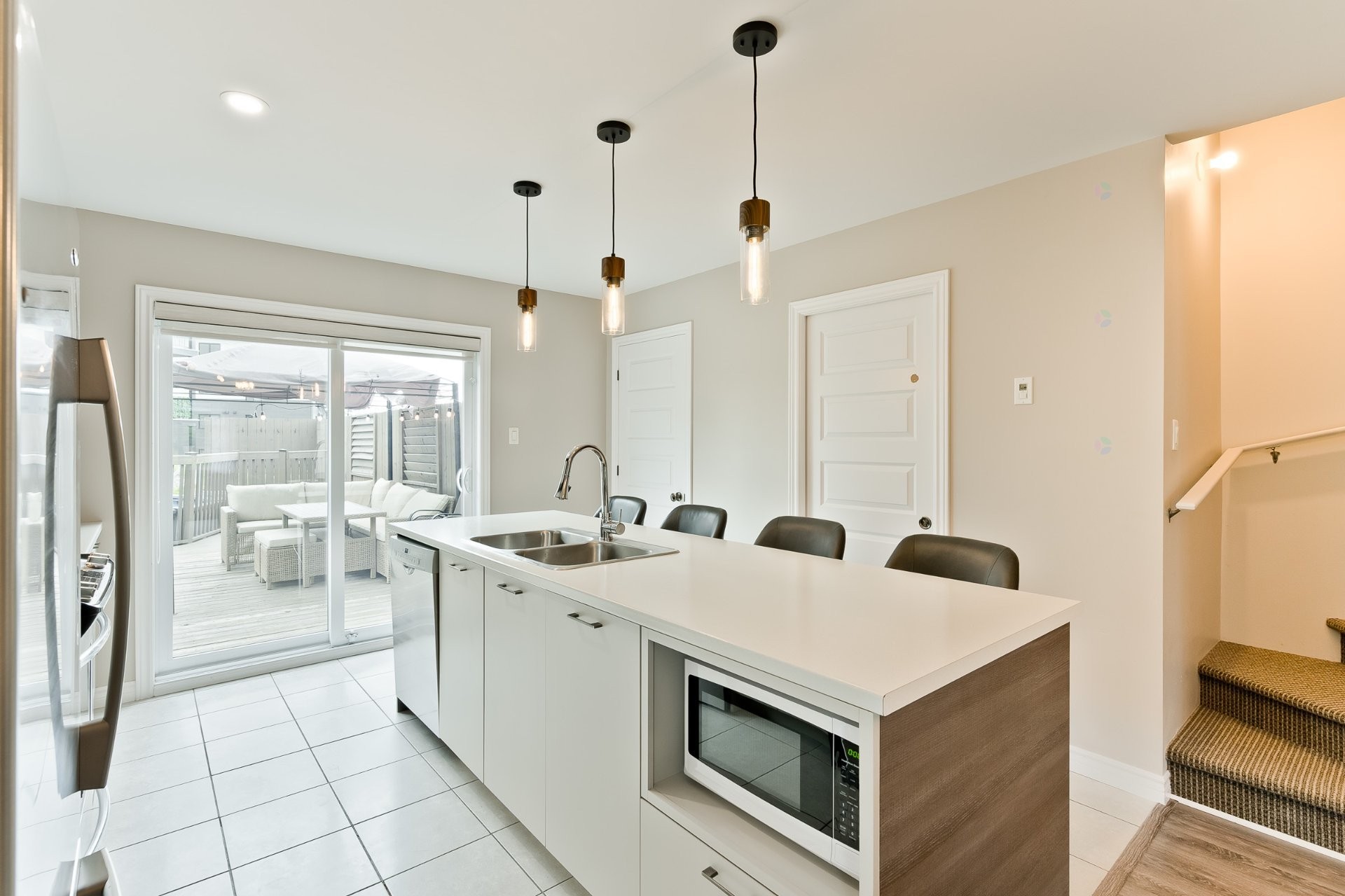 Cuisine - 95 Rue Raymond-Auger, Sherbrooke (Brompton/Rock Forest/Saint-Élie/Deauville), QC - Indoor Photo Showing Kitchen With Double Sink With Upgraded Kitchen